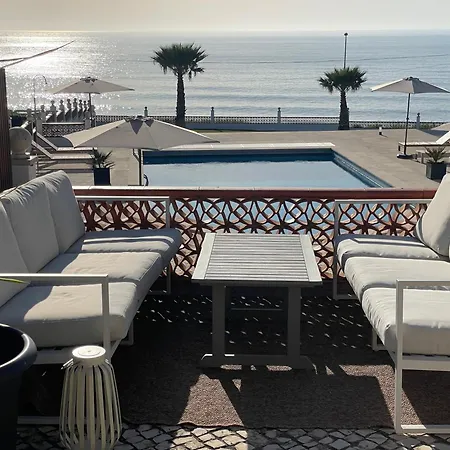 Villa The Ocean / Ericeirahills *